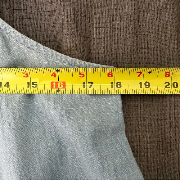 Madewell Ruffle Strap Chambray Tank Top-Women’s 8-Light Blue-Feminine-Summer - Picture 7 of 8